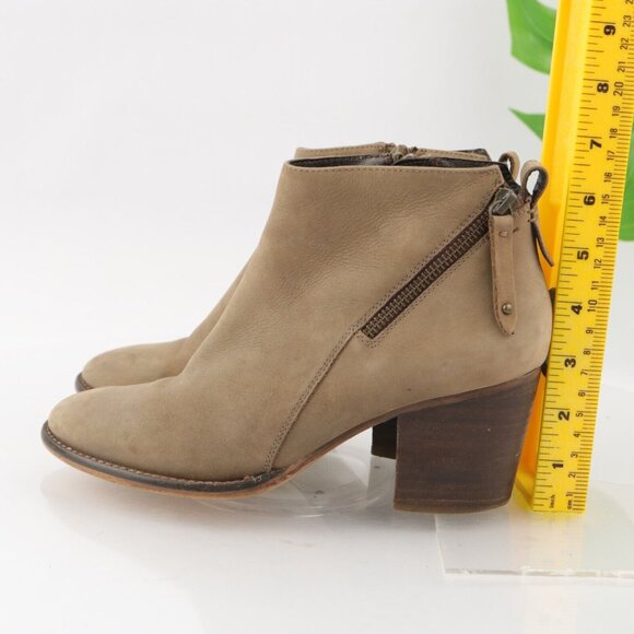 Blondo Women Nivada Boot Size 8 Waterproof Taupe Tan Leather Block Heel Side Zip - Picture 7 of 13